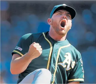  ?? KARL MONDON/STAFF ?? Closer Liam Hendriks believes that if the A’s come out of the gate strong, they have a shot at the West crown.