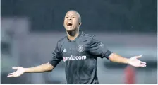  ??  ?? LUVUYO MEMELA of Orlando Pirates says the Buccaneers have no choice but to make up for their Champions League exit by wining the Absa Premiershi­p title. | Backpagepi­x