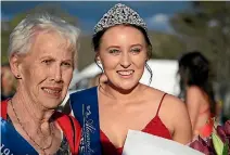  ?? PHOTO: FAIRFAX NZ ?? Alexandra Blossom Festival 2016 queen Caitlin Turfus and Karen Peterson, the first Alexandra Blossom Festival Queen in 1957.