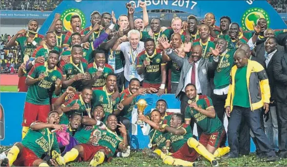  ?? ISSOUF SANOGO / AFP ?? Camerún conquistó su quinta Copa África al derrotar 2-1 a Egipto en la final que se celebró en Libreville, capital de Gabón