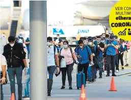  ??  ?? Los hondureños procedente­s de España llegarán a las 2:00 de la tarde de hoy al aeropuerto Ramón Villeda Morales de San Pedro Sula.