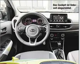  ??  ?? Das Cockpit ist liebevoll eingericht­et