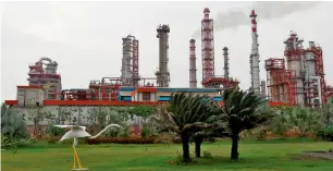  ?? Reuters ?? An oil facility of Essar Oil, which runs India’s second biggest private sector refinery, is pictured in Vadinar in the western state of Gujarat. —