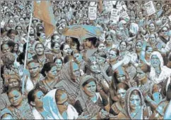  ?? SAUMYA KHANDELWAL/HT ?? Anganwadi workers during a protest in Delhi, August 4