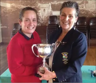  ??  ?? Ciara Sharkey, Enniscorth­y ladies’ golfer of the year, with club Captain Mary McCauley.