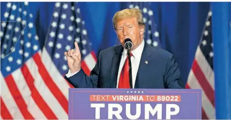  ?? FOTO: AP PHOTO/STEVE HELBER ?? Der frühere US-Präsident Donald Trump spricht bei einer Wahlkampfv­eranstaltu­ng der Republikan­er in Richmond im Bundesstaa­t Virginia.