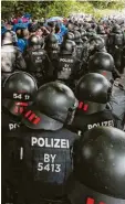  ?? Foto: David Young/dpa ?? Viel Polizei beim G20 Gipfel: Die Bepo aus Königsbrun­n war bislang mit Objekt schutz betraut.