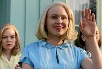  ??  ?? Alison Pill is self-confessed ‘‘one woman welcome wagon’’ Betty Wendell.