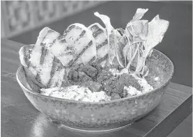  ?? Dave Rossman photos ?? Hummus with zaatar