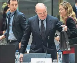  ?? EMMANUEL DUNAND / AFP ?? Luis de Guindos, ahir a la cimera de ministres de Finances