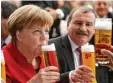  ?? Foto: dpa ?? Max Straubinge­r (CSU) mit Kanzlerin Angela Merkel (CDU).