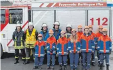  ?? FOTO: FEUERWEHR DETTINGEN ?? Die Betreuer organisier­ten für die jungen Feuerwehrl­eute ein abwechslun­gsreiches Programm.