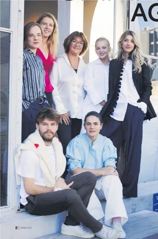  ?? Photo / Rebecca Zephyr Thomas ?? Maggie Hewitt (far right) and her team at their studio in Newton. Standing from left to right: Charissa McGrath, Georgia Lloyd, Noelene Slaughter, Ella Jones. Sitting: George Carey, Olive Cashmore.