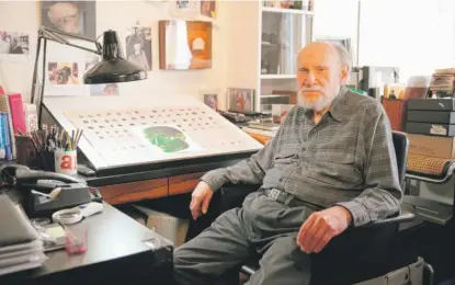  ?? SUN- TIMES LIBRARY ?? Art Paul, who was the first art director for Playboy magazine, in his home studio in 2014.