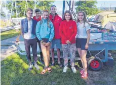  ?? FOTO: HELMAR GRUPP ?? Drei 29er-Teams des Württember­gischen Yacht-Clubs nahmen am Euro-Cup auf dem Lipno-See in Tschechien teil (von links): Liam Fink und Jannes Korn, Victoria und Patrick Egger und Ida Bachschmid und Lena Deike.