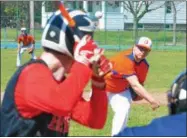  ?? PHOTOS BY KYLE MENNIG – ONEIDA DAILY DISPATCH ?? Oneida’s Ryan Chevier (22) delivers a pitch to a Chittenang­o batter.