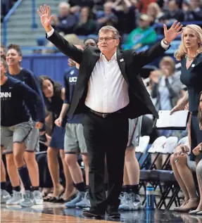  ??  ?? Six of Geno Auriemma’s UConn women’s teams finished undefeated, including the 40-0 team in the 2013-14 season. DAVID BUTLER II/USA TODAY SPORTS