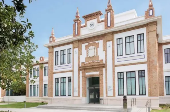  ??  ?? Museo Estatal Ruso de San Petersburg­o, Málaga, España.