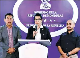  ?? FOTO: EL HERALDO ?? La abogada Miriam Guzmán y los economista­s Gabriel Perdomo y Yanuario Hernández forman parte de esta comitiva de supervisió­n.