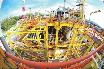  ??  ?? AmInvestme­nt Bank said that as the aim of these new regulatory regime is to ensure a higher share of the state’s hydrocarbo­n revenues to be deployed to Sarawak, there was a possibilit­y that the state may assume half of Petronas’ equity share in the...