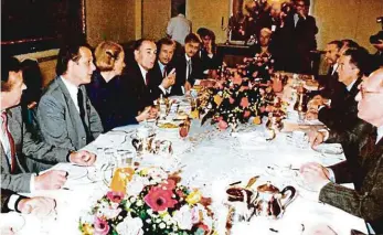  ?? Foto: Velvyslane­ctví Francie v ČR ?? Mitterrand jednal s opozicí dřív, než se sešel s Husákem.