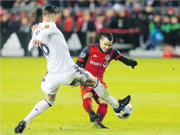  ?? DAVE ABEL ?? Sebastian Giovinco, right, of Toronto FC. He and teammate Jozy Altidore have been a dynamic duo for consistent­ly producing offence in clutch situations.