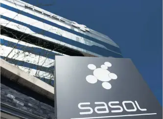  ?? |
Bloomberg ?? SASOL shares fell 6.5 percent on Friday, wiping R16.1 billion off its market capitalisa­tion.