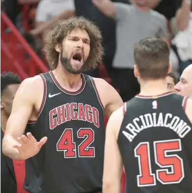  ?? JOEL AUERBACH/ AP ?? Bulls center Robin Lopez didn’t go quietly after being ejected in the fourth quarter for picking up two technical fouls.