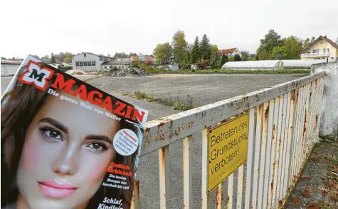  ?? Foto: Bernhard Weizenegge­r ?? Hier auf dem ehemaligen Gärtner-Areal in Burgau sollen neue Gewerbeflä­chen entstehen. Womöglich siedelt sich dort auch Müller an.