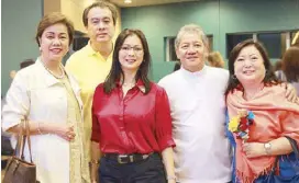  ?? Photo by JELSON VIRAY ?? (From left) Melita Tan, Victor Sy, Odelia Bautista Sy, Fr. Gerard Deveza and Connie Bautista.