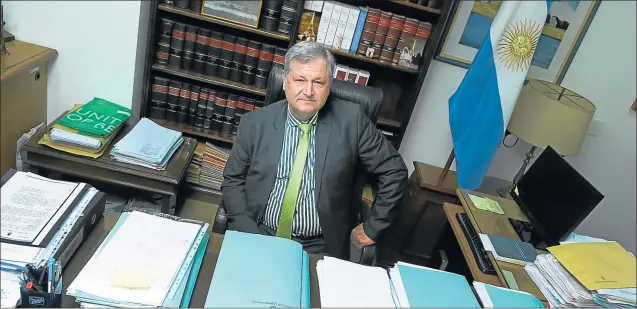  ?? FOTOS: NESTOR GRASSI ?? BAJO PERFIL. El funcionari­o habló por primera vez de la puja con el presidente del máximo tribunal. La jueza Servini había aludido a presiones por el rol de su hijo.