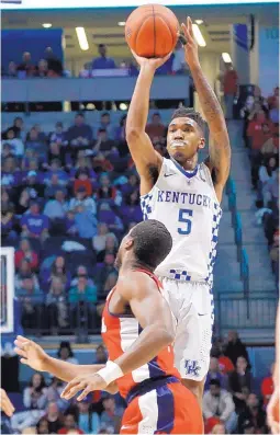  ?? ROGELIO V. SOLIS/ASSOCIATED PRESS ?? Kentucky’s Malik Monk (5) scored 34 points in the Wildcats’ win over Mississipp­i on Thursday in Oxford, Miss.