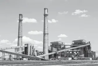  ?? Brett Coomer / Staff file photo ?? With employees working around the clock, the Nrg-owned Limestone power generating plant in Jewett still tripped offline during the winter storm.