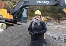  ?? ?? Kommunalrå­d Catharina Bråkenhiel­m (S) var med vid ceremonin då första spadtaget skulle tas.