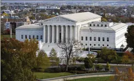  ?? OLIVIER DOULIERY / ABACA PRESS ?? The focus will likely be on Justice Anthony Kennedy when the U.S. Supreme Court hears a challenge to partisan gerrymande­ring in Wisconsin.