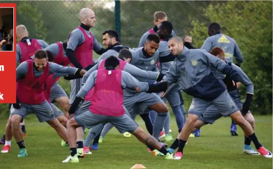  ?? FOTO PHOTO NEWS/KVE ?? Vandaag trekken de spelers van Anderlecht naar Engeland, gisteren trainden ze nog een keer in Neerpede.