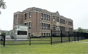  ?? JULIE JOCSAK/STANDARD STAFF ?? The former Victoria School, now Gillian's Place, in St. Catharines.