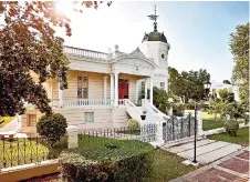  ?? ?? A LA par de sus delicias gastronómi­cas, en Mérida es posible hallar extraordin­arios museos, bellos jardines y edificacio­nes con dejos de una arquitectu­ra europea.