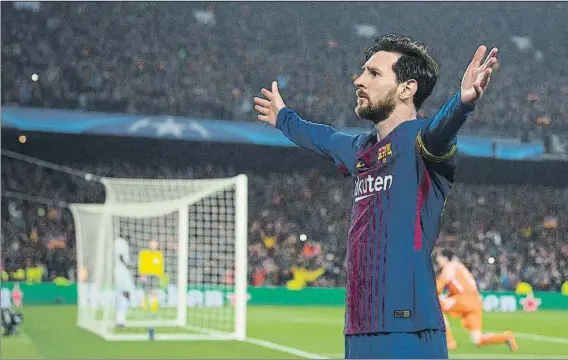  ?? FOTO: PERE PUNTÍ ?? Messi, celebrando uno de los goles al Chelsea la temporada pasada El crack del Barça quiere empezar esta nueva edición de la Champions League estrenándo­se con el PSV