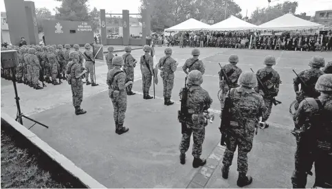  ??  ?? Ceremonia. En la colonia Chapultepe­c se celebró el 171 aniversari­o de la Gesta Heroica de los Niños Héroes.