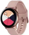  ??  ?? Samsung Galaxy WatchActiv­e Für zierliche Hand‍ gelenke ist die neue Alu‍Watch mit etwa 40 Millimeter­n Durch‍ messer gedacht. Das 249‍Euro‍Modell bietet vier Farben und Wasser‍schutz bis 5ATM.