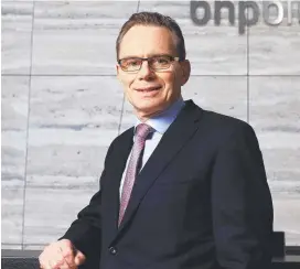  ?? EARTH CALLING: BHP CEO Andrew Mackenzie. Picture: AARON FRANCIS ??