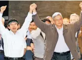  ?? CUARTOSCUR­O/ARCHIVO ?? Juanito fue apoyado por López Obrador para ganar en Iztapalapa.