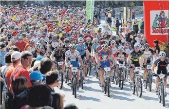  ?? ARCHIV-FOTO: THOMAS WARNACK ?? Auf gutes Wetter hoffen die Teilnehmer des MTB-Events in Veringendo­rf, das in diesem Jahr am 29. April zum zehnten Mal über die Bühne geht.