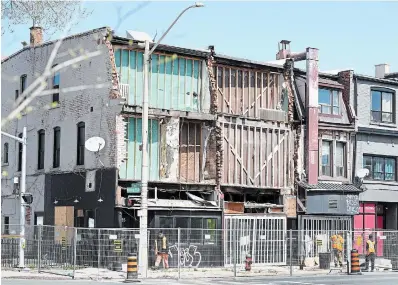  ?? CATHIE COWARD THE HAMILTON SPECTATOR ?? Councillor­s have backed a staff recommenda­tion to demolish what’s left of 455 and 457-459 King St. E. after a facade collapse in 2022.