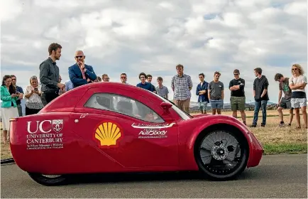  ?? PHOTO: STACY SQUIRES/FAIRFAX NZ ?? The eco-car isn’t very big - but it doesn’t consume much energy either.