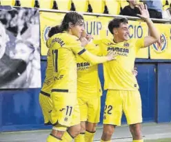  ?? KMY ROS ?? Los jugadores del Villarreal B celebran su gol ante el Leganés en casa.