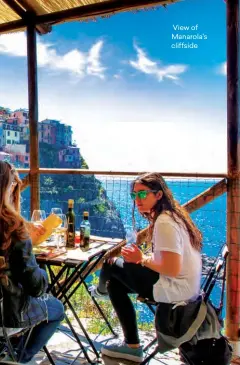  ??  ?? View of Manarola's cliffside