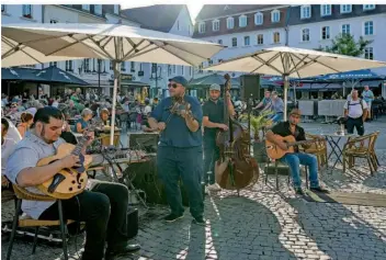  ?? Foto: Uli Weis ?? Wie im vergangene­n Jahr gibt es auch 2024 wieder ein Jazz-Fest auf dem St. Johanner Markt.
