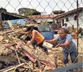  ?? AFP ?? El rostro de la tragedia después del peor terremoto que azota a México, en los últimos 50 años.